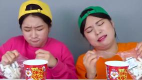 چالش غذا/ چالش غذایی/ چالش نودل اسپایسی/ چالش خوراکی/ چالش موکبانگ / چالش دونا