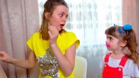 برنامه کودک دخترانه | آیوا و مامان | برنامه کودک دخترانه لوازم آرایش دخترانه