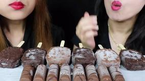 چالش فود اسمر | خوردن بستني شكلاتي