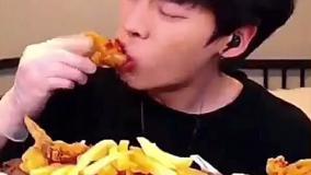 چالش فود اسمر سوخاری/چالش غذا خوردن