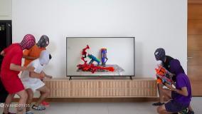 کلیپ طنز خنده دار برادران مرد عنکبوتی اسپایدرمن | تلویزیون جادویی و دایناسور