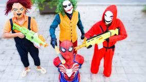 مبارزه تیم مرد عنکبوتی و بد گایز