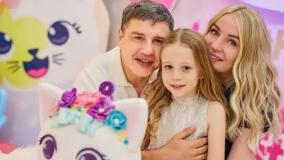 ناستیا استیسی بابایی _ با داستان جشن تولد 8 سالگی ناستیا