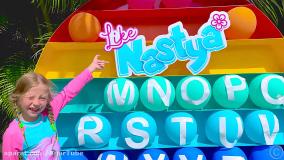 برنامه کودک دخترانه ناستیا / آموزش حروف انگلیسی / ناستیاشو / کودک