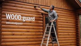 محافظت از رنگ چوب کلبه‌های جنگلی: راهکار وودگارد WOOD.guard در برابر رطوبت و پوسیدگی