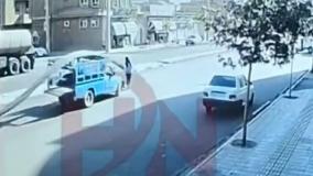 لحظه دلخراش مرگ دختر جوان بر اثر برخورد بار نیسان آبی به گردنش!