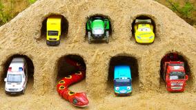 ماشین بازی اسباب بازی ، سرگرمی کودک ماشین بازی ،ماشین بازی کودکانه، سرگرمی کودک