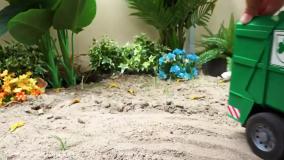 اسباب بازی کودکانه/ماشین بازی/فرار هالک از قفس پلیس/جرثقیل/ماشین پلیس/کامیون