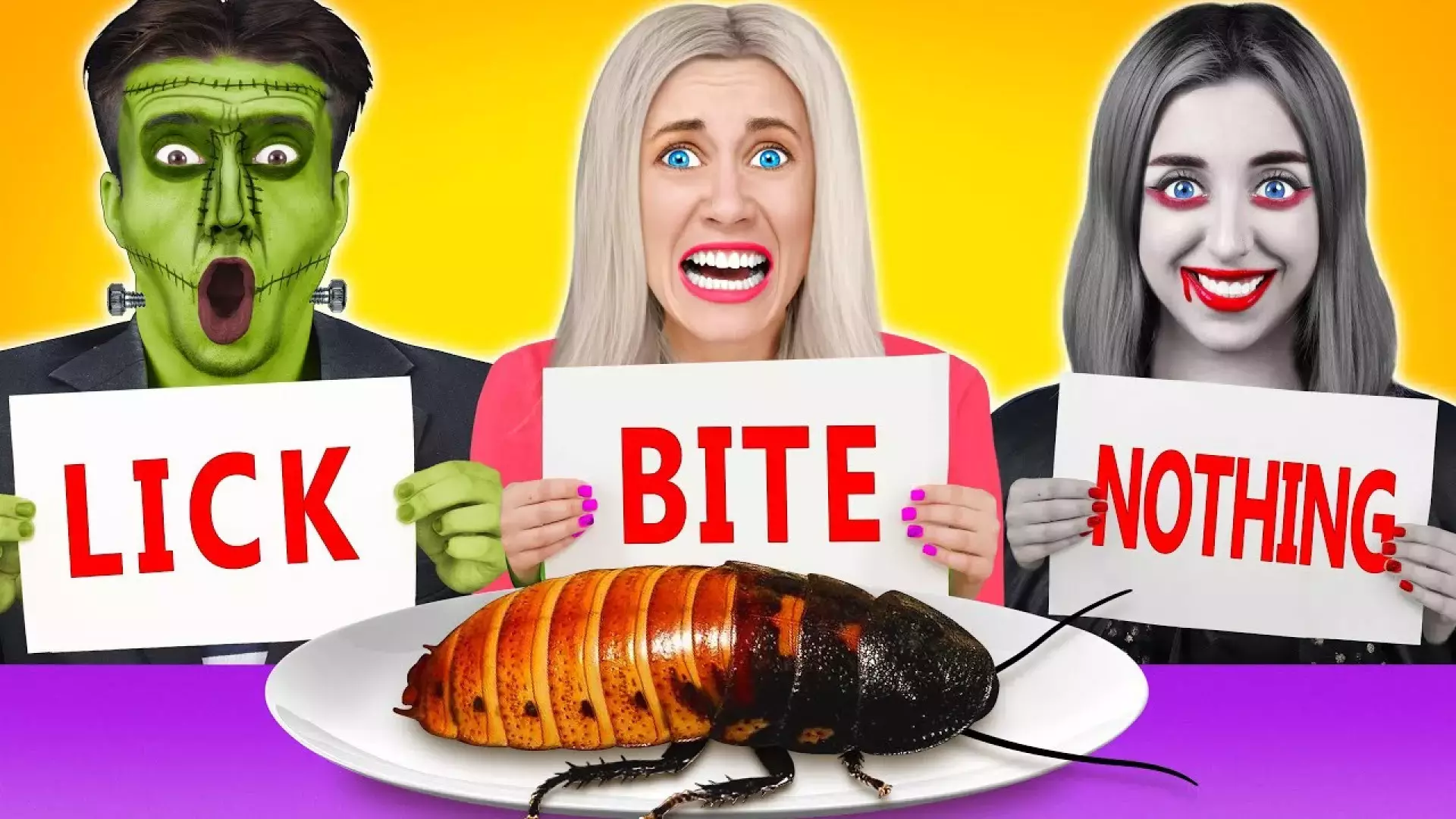 چالش خنده دار غذا خوری | چالش هالووین گاز گرفتن لیس یا هیچ