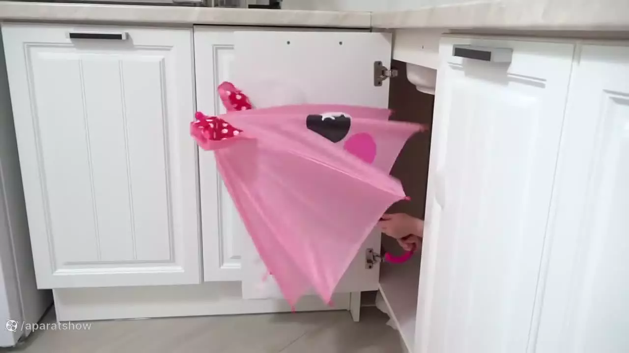 کارتون ایوا: ماجراجویی‌های هیجان‌انگیز با مامان