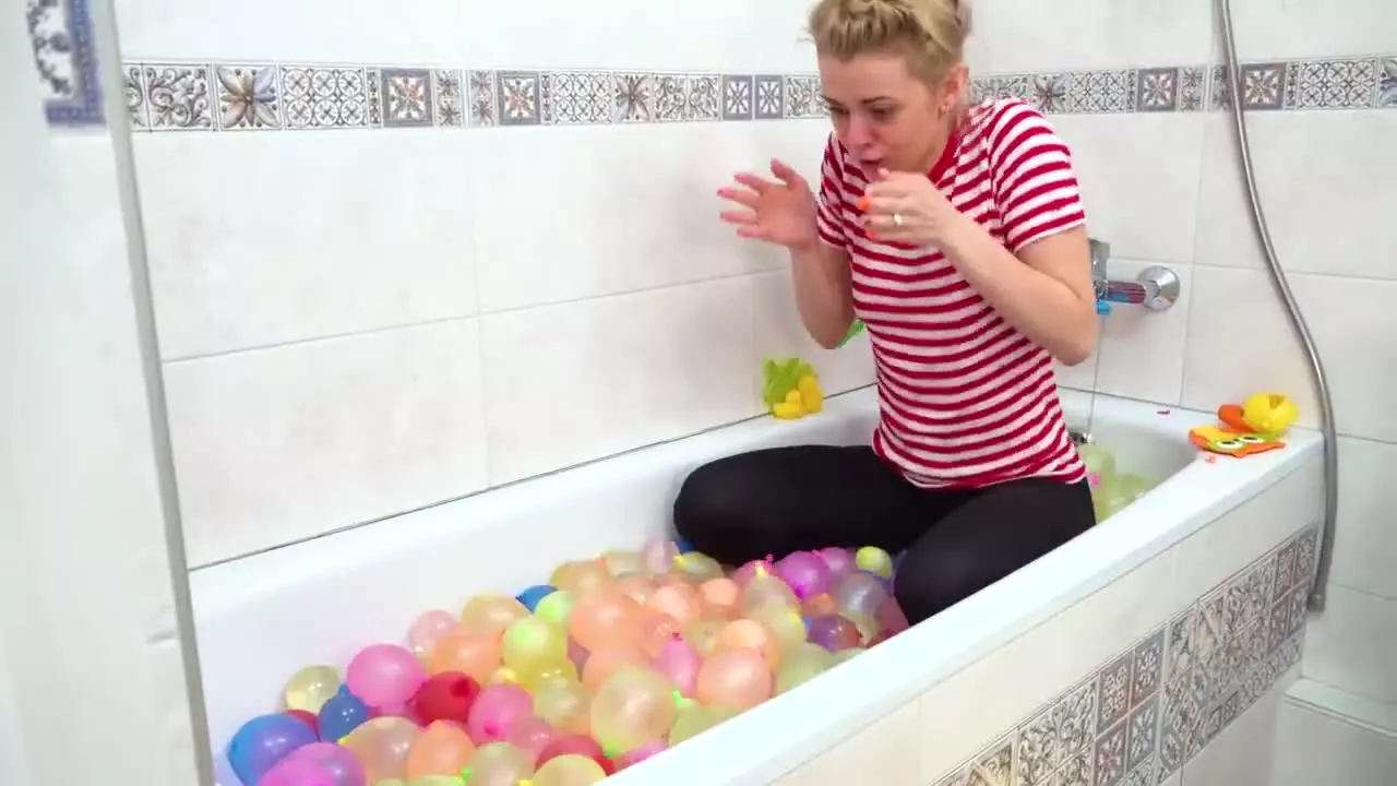 ایوا و مامان: دنیای شگفت‌انگیز پاپت بازی در ایواشو