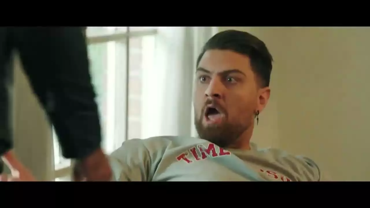 دانلود سریال شغال قسمت ۲۰