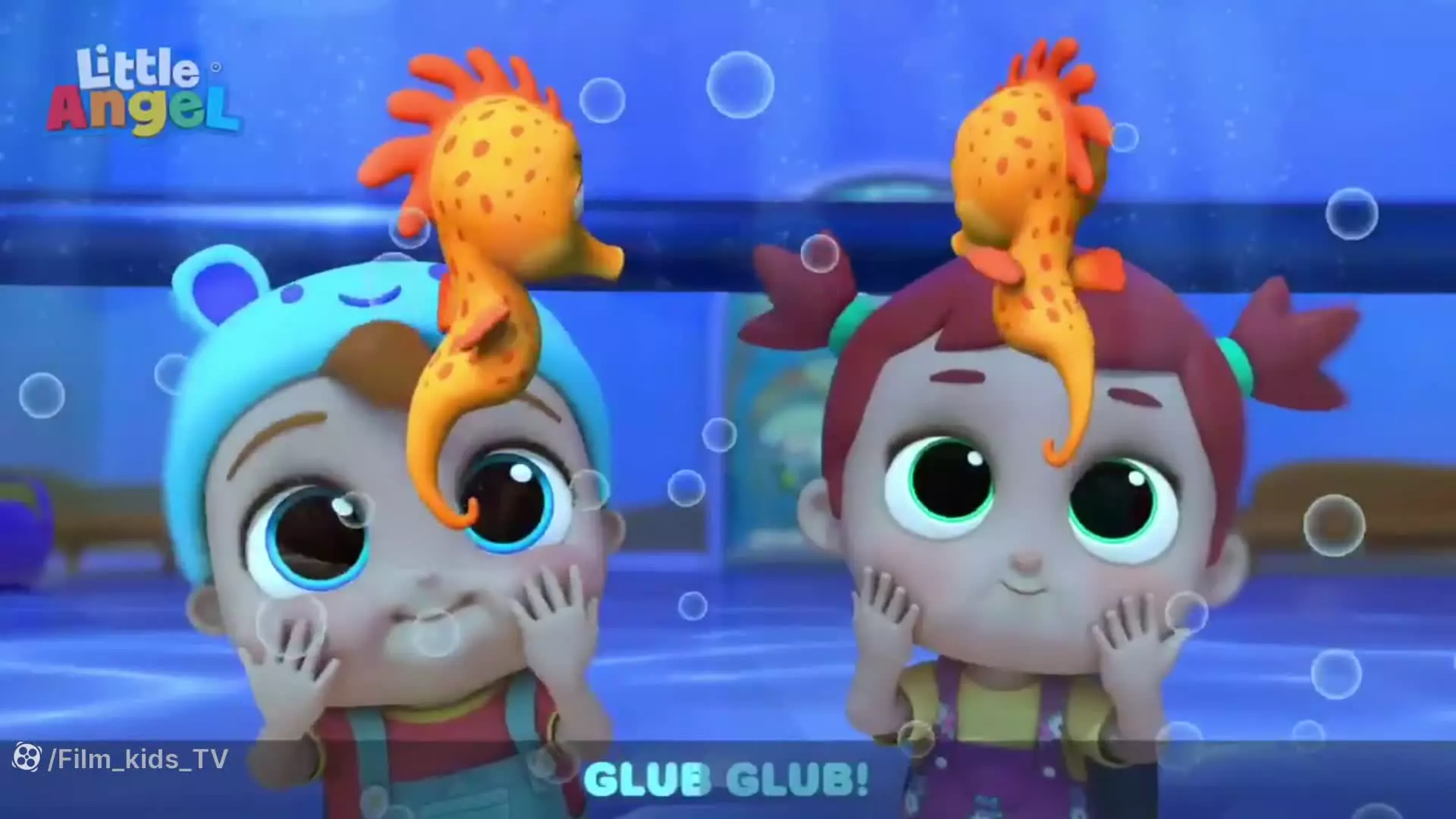 کارتون کودکانه شاد فرشته کوچولو | غذای موجودات دریایی در آکواریوم