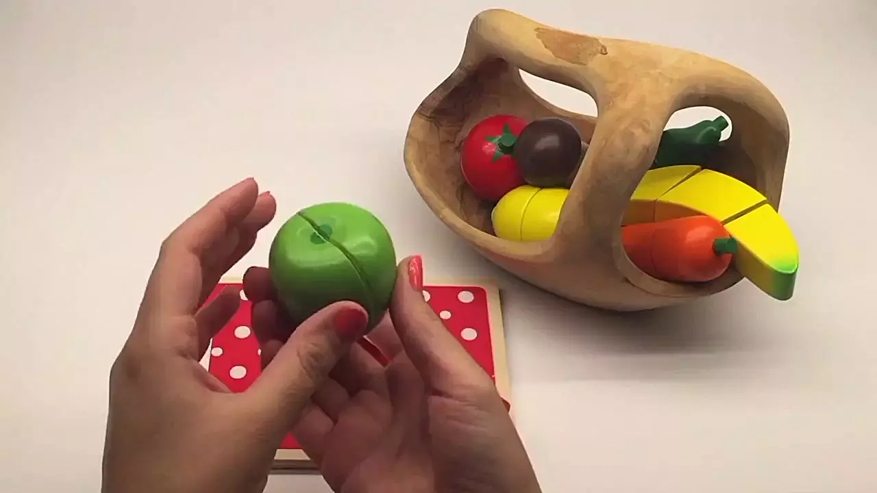 آموزش نام ميوه ها و آموزش رنگها به فارسی برای کودکان