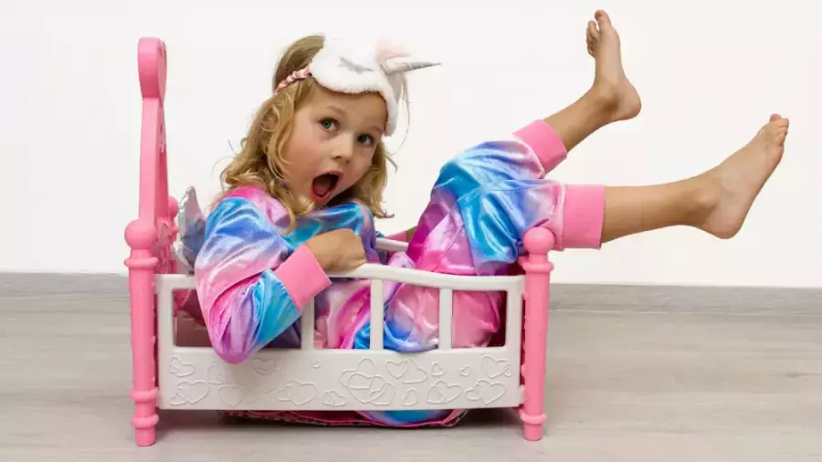 برنامه کودک لیلی و تخت خواب جدید