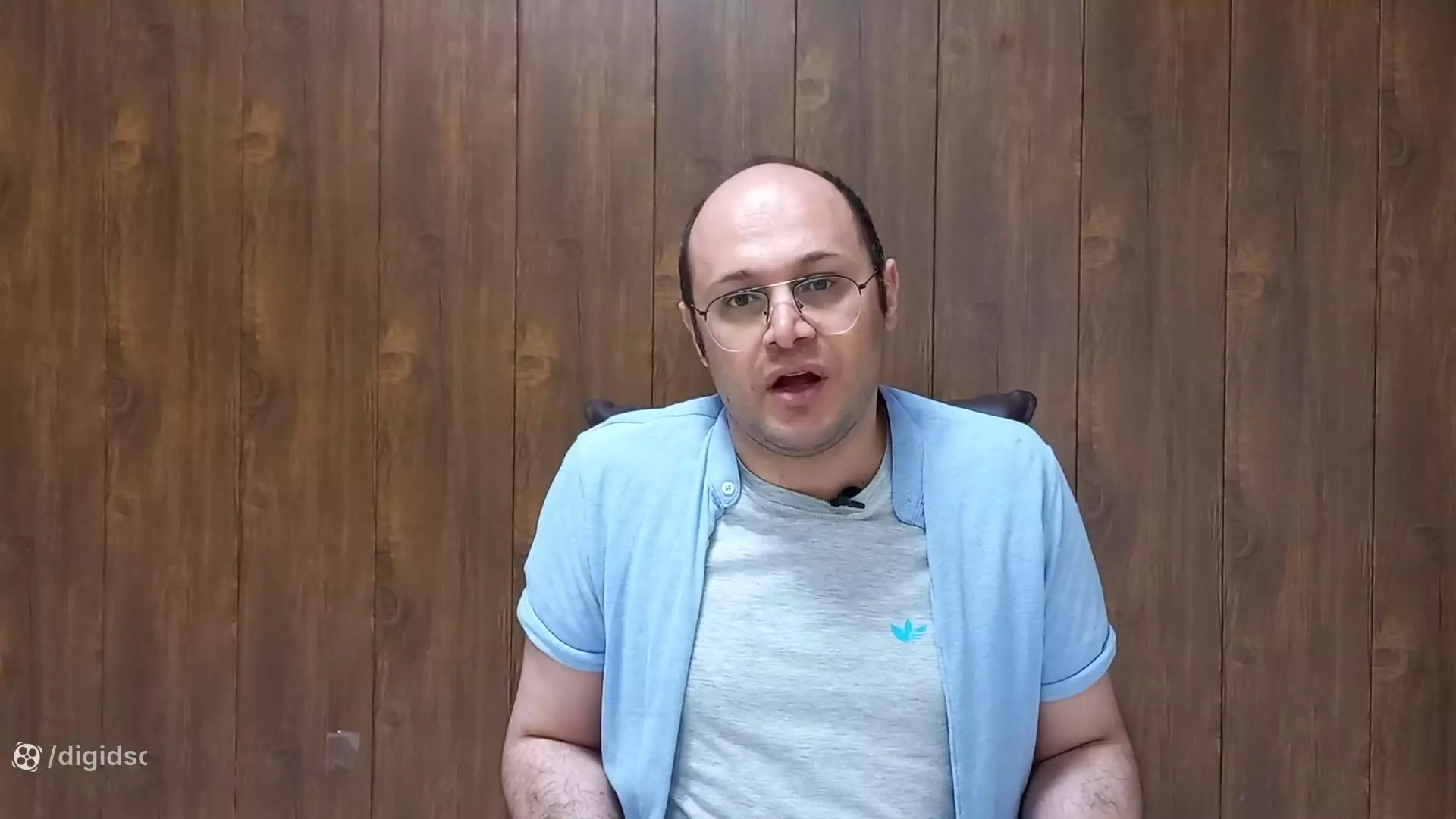 درب شیشه ای تلسکوپیک