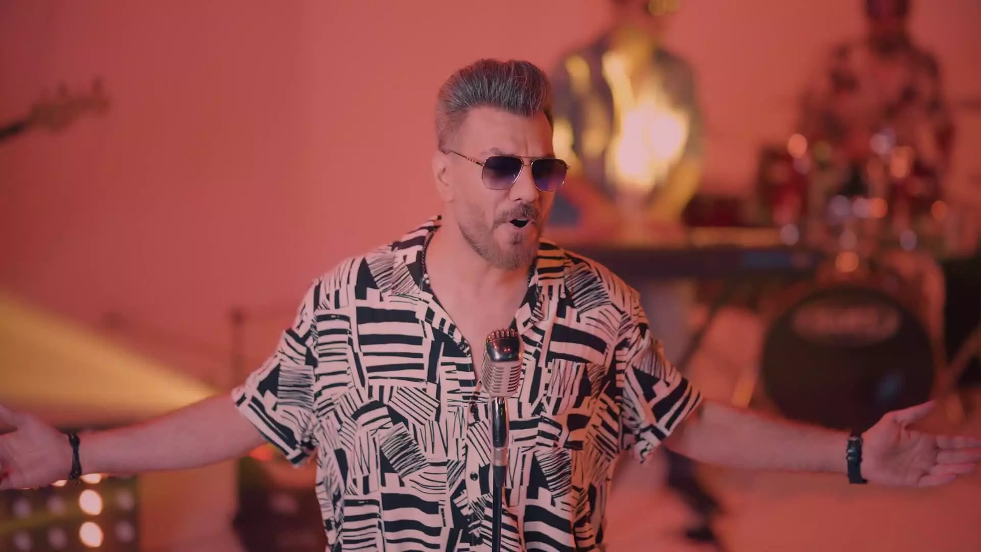 موزیک ویدیوی آهنگ دلم خواست گرشا رضایی