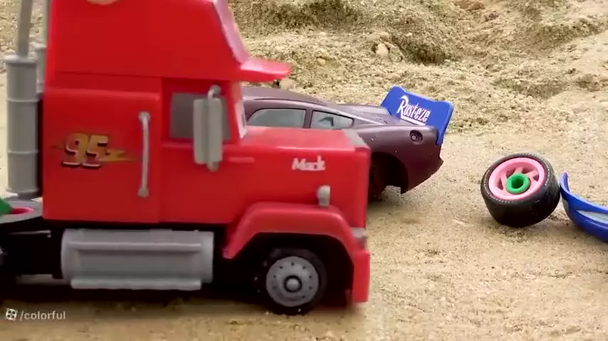 ماشین اسباب بازی کودکانه :: کارتون ماشین بازی :: ماشین های رنگی :: ماشین کودکانه