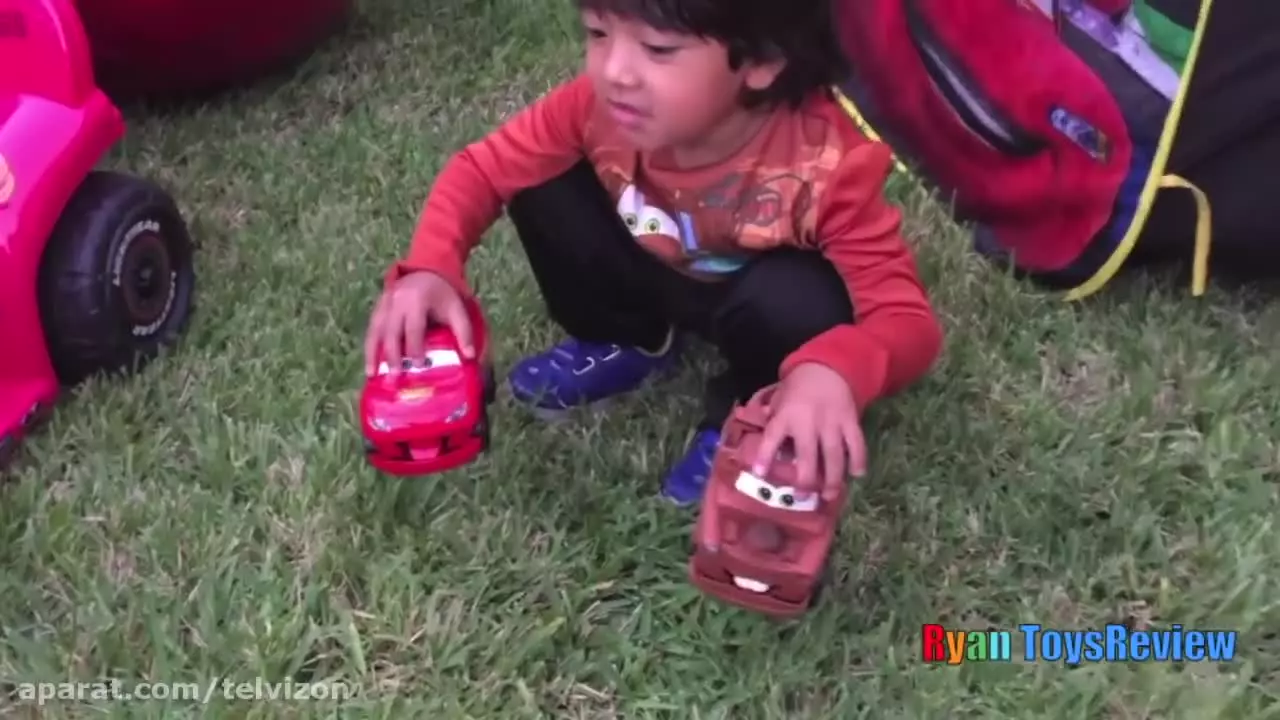 اسباب بازی های سورپرایزی مک کوئین | دنیای رایان (قسمت 1221)