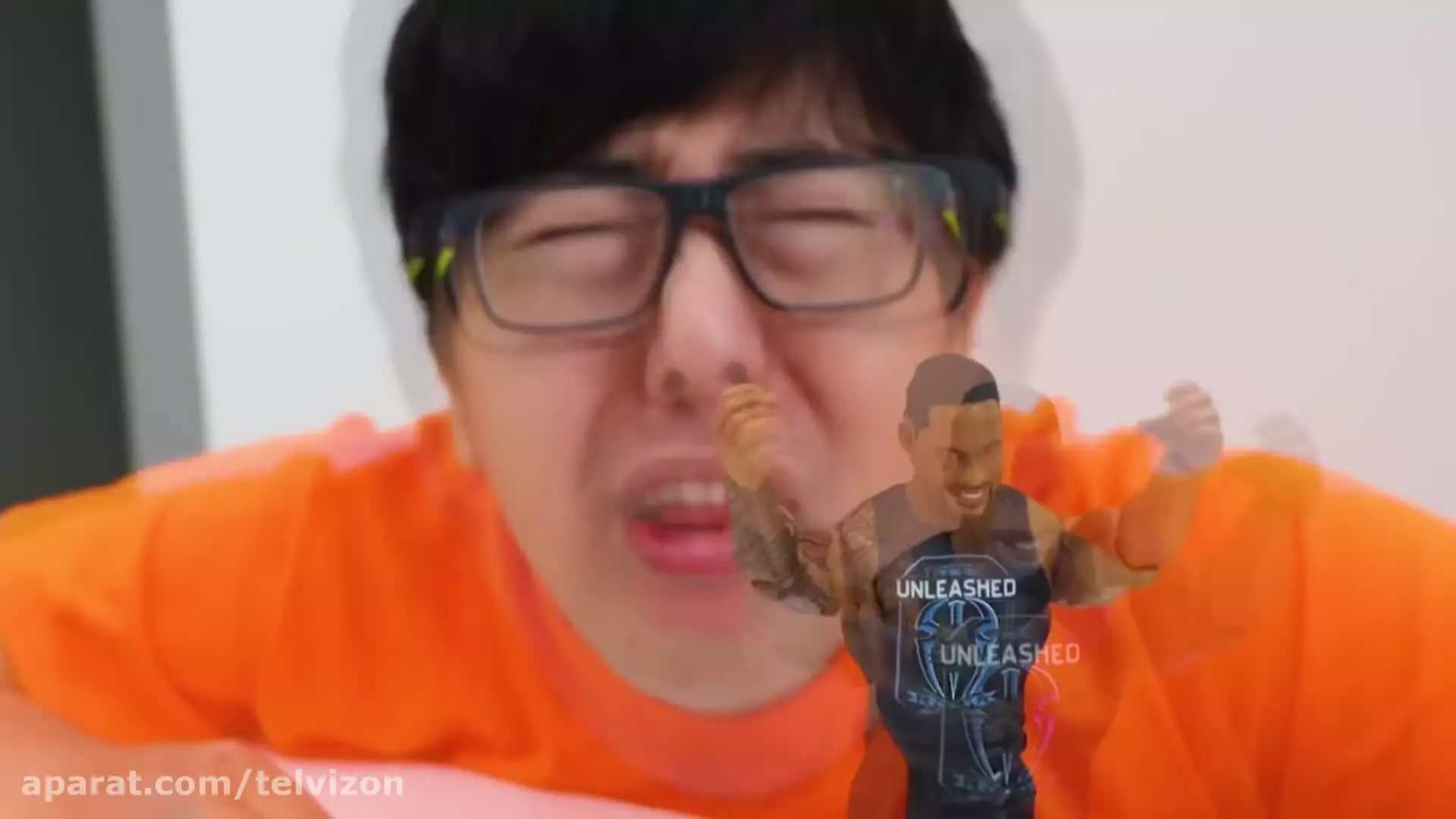 بازی با عروسک های کشتی کج کاران | دنیای رایان (قسمت 1819)