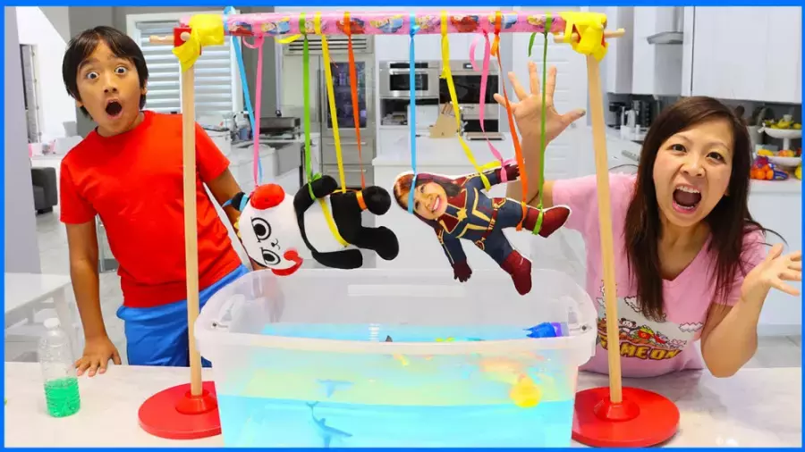 چالش های جالب خانوادگی | دنیای رایان (قسمت 2253)