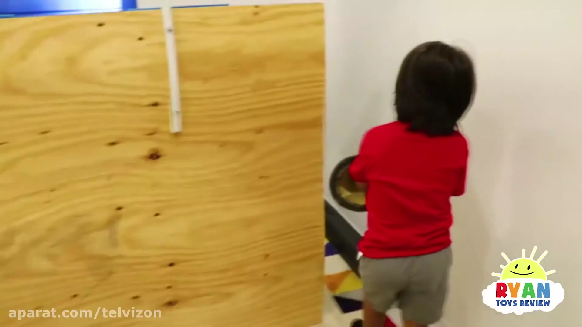 رایان ابر قهرمان | دنیای رایان (قسمت 1726)