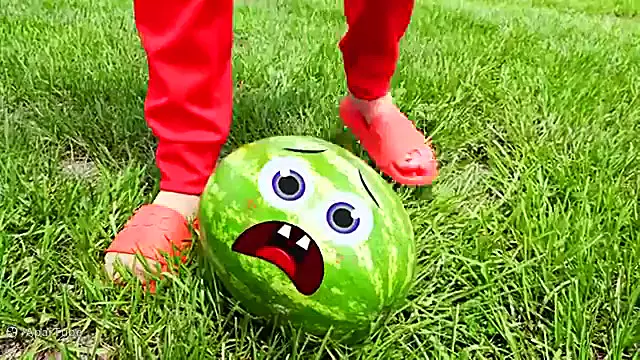 برنامه کودک پسرانه / انیمیشن ولاد و نیکی / واگن های قطاری رنگی