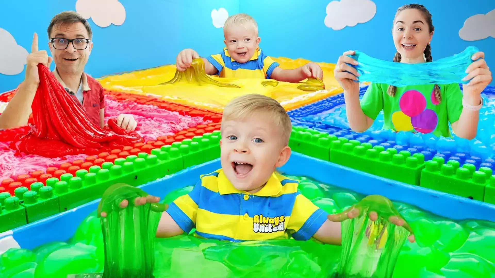 دنیای پرهیجان دیانا و روما: سرگرمی و یادگیری رنگارنگ بچه‌ها