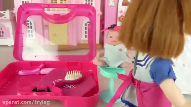 عروسک کوچولو: دنیای جذاب آرایش برای دختران کوچک