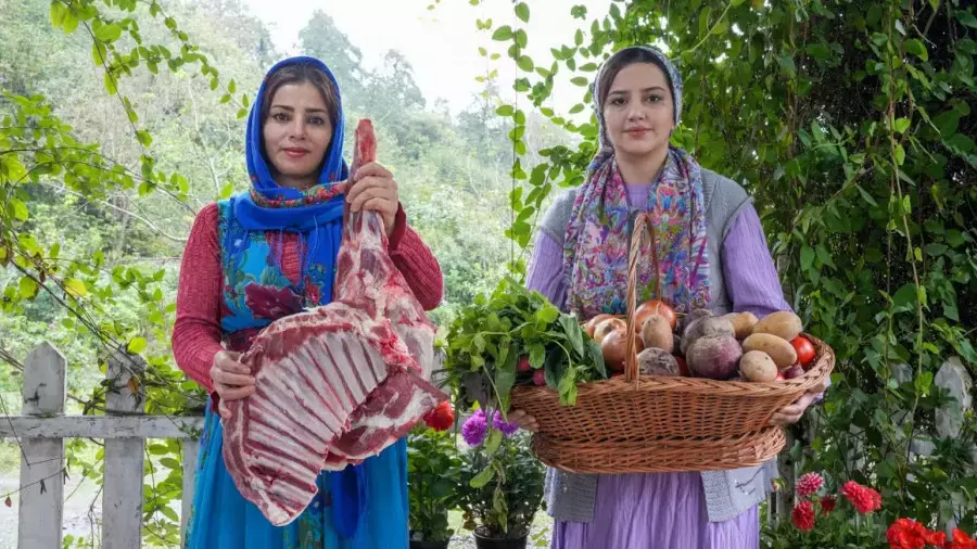 آموزش آشپزی سنتی ایرانی: راز طعم دلپذیر آب گوشت بره و لبو