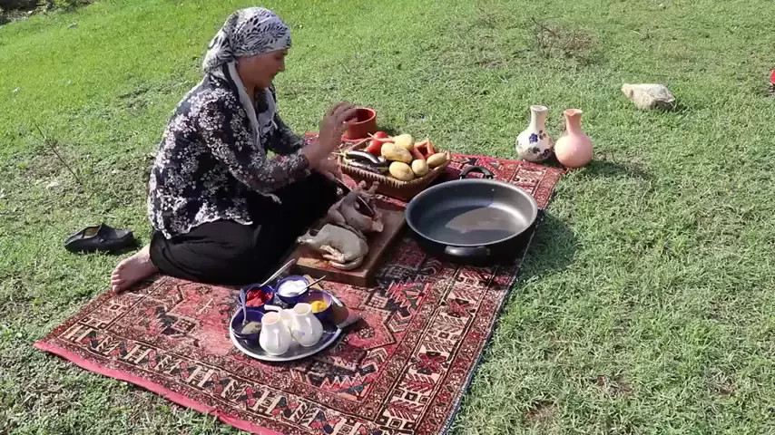 طرز تهیه مرغ و اردک محلی آستارا: طعم روستایی بی‌نظیر!