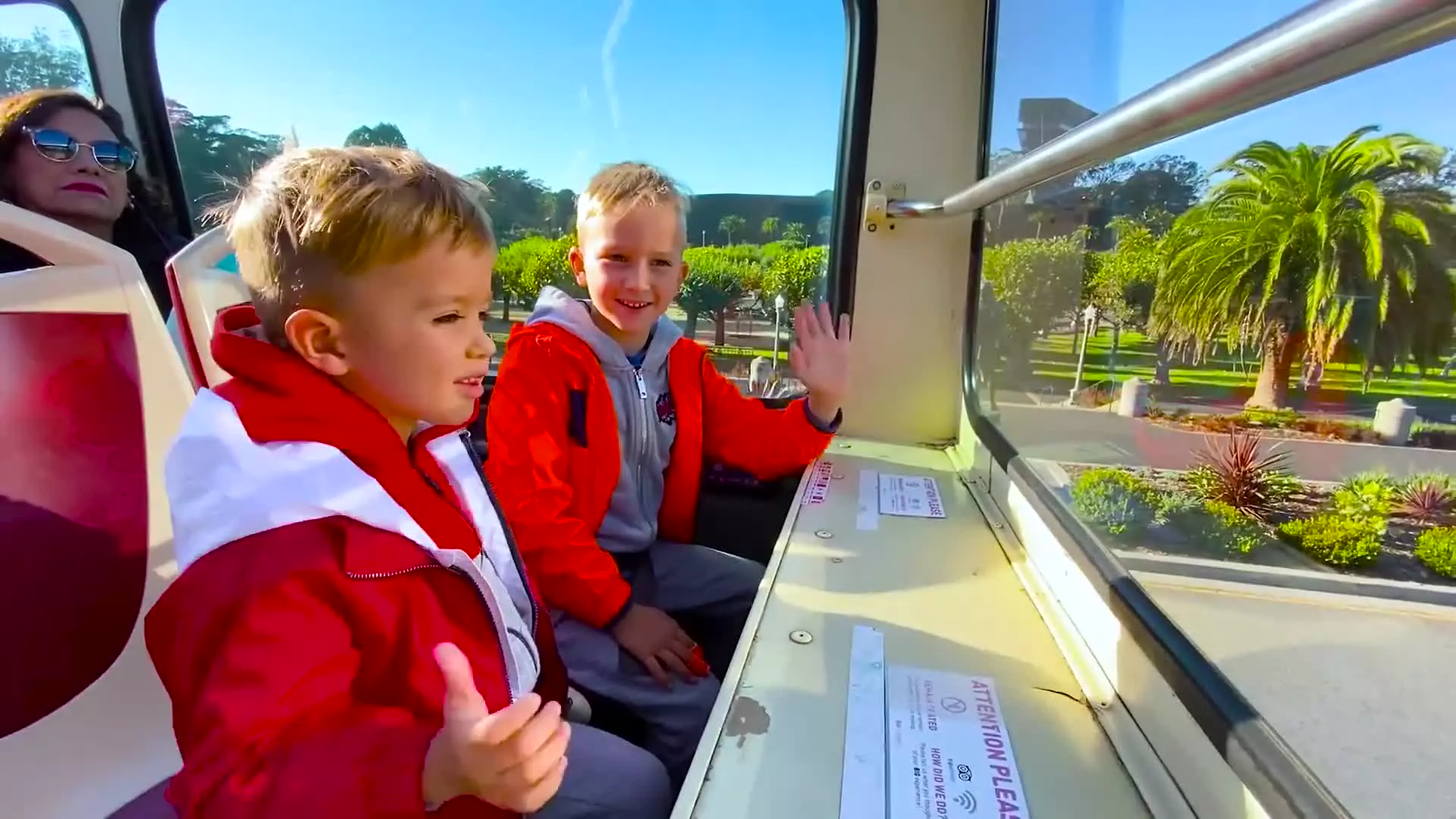 سفر خانوادگی ولاد و نیکی به کالیفرنیا: لحظاتی فراموش‌نشدنی!