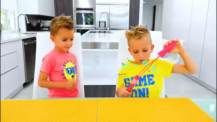 کارتون ولاد و نیکی: ماجرای پرهیجان پارتی حباب‌ها!