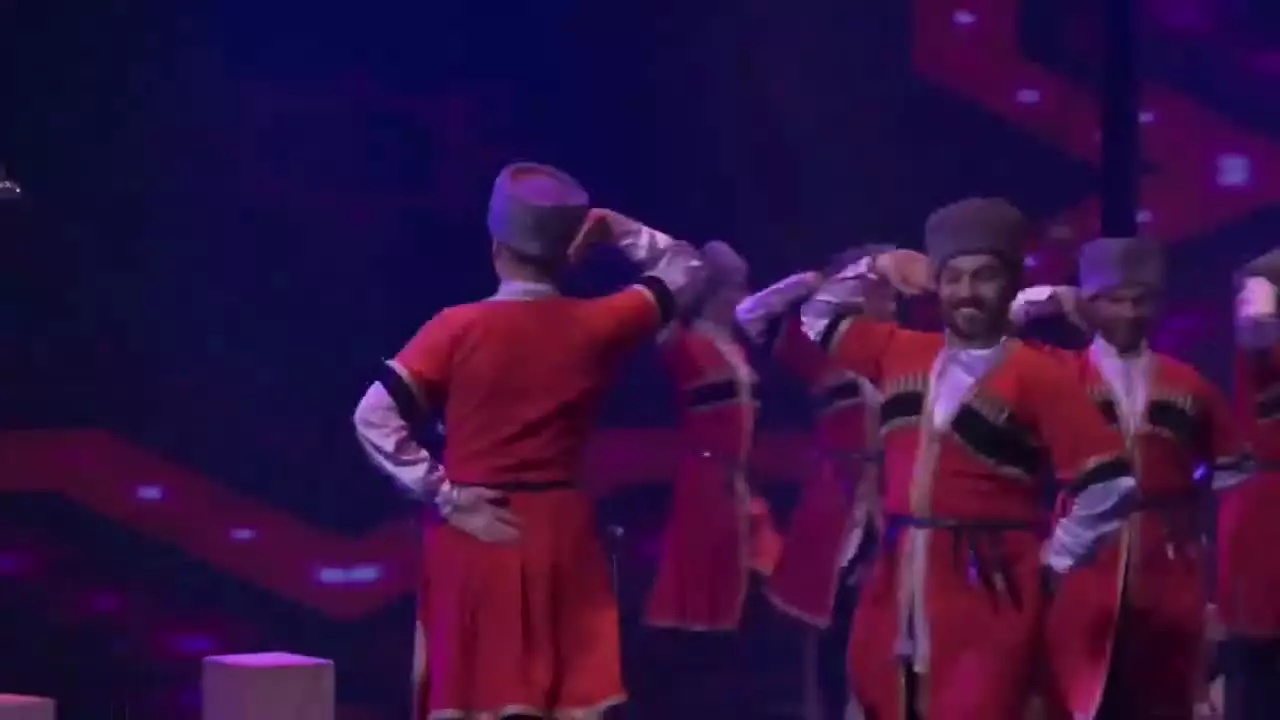 قسمت شانزدهم کارناوال - مسابقه رامبد جوان