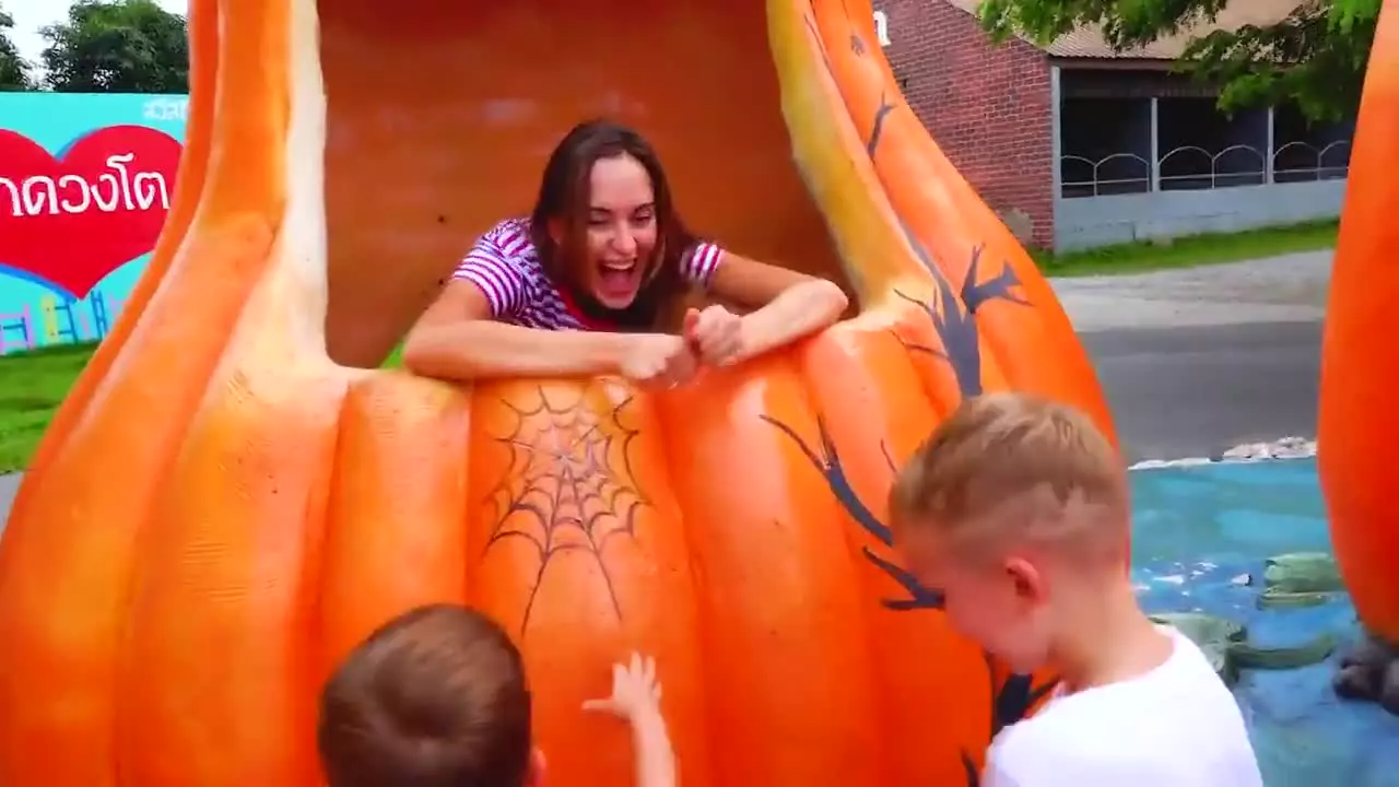 برنامه کودک ولاد و نیکی : داستان های رویای مزرعه مامان