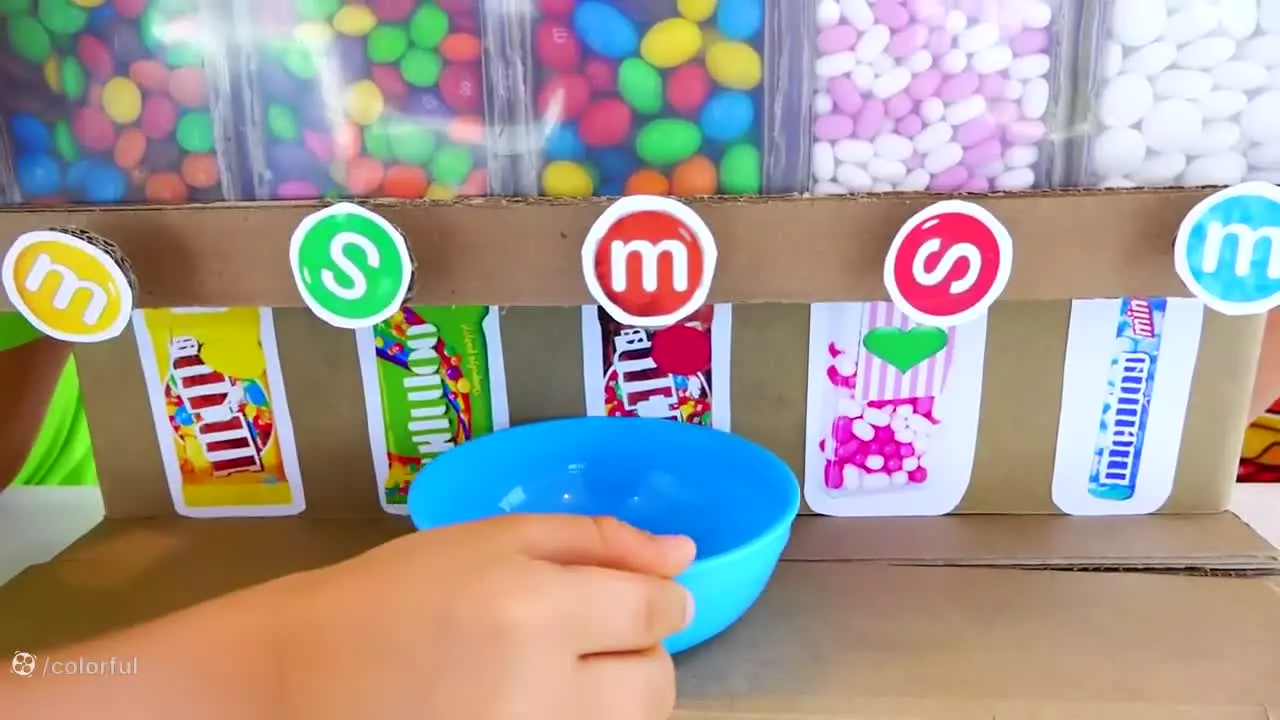 ولاد:: ولاد و نیکیتا::ولاد و نیکی جدید::برنامه کودک ولادو نیکی::ولاد و اسمارتیز