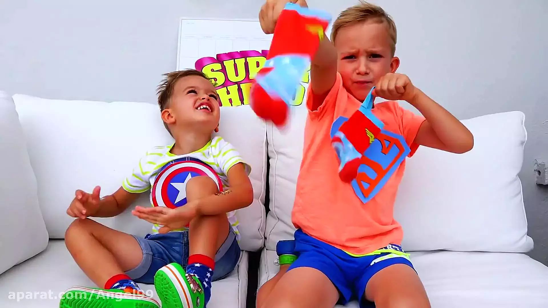 ماجراهای ولاد و نیکی - ولاد و نیکیتا ابرقهرمانان را دوست دارند - ولاد