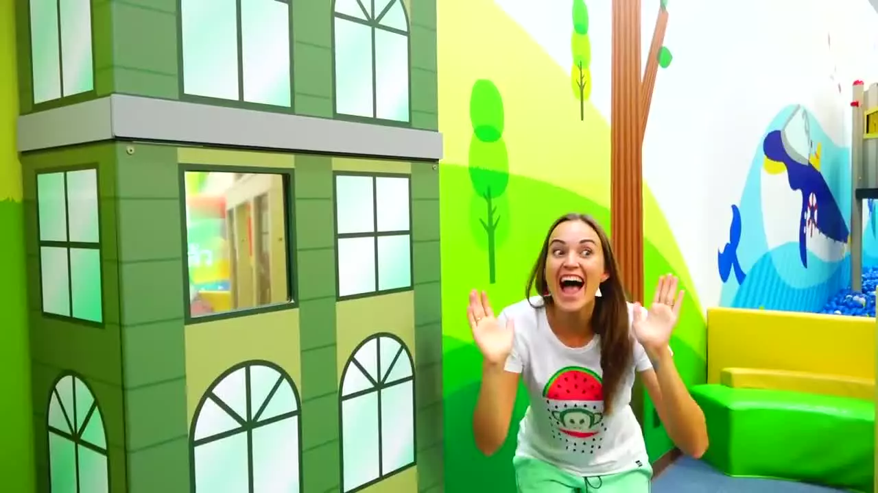 ماجراجویی‌های ولاد و نیکی در شهربازی: لحظات شگفت‌انگیز!