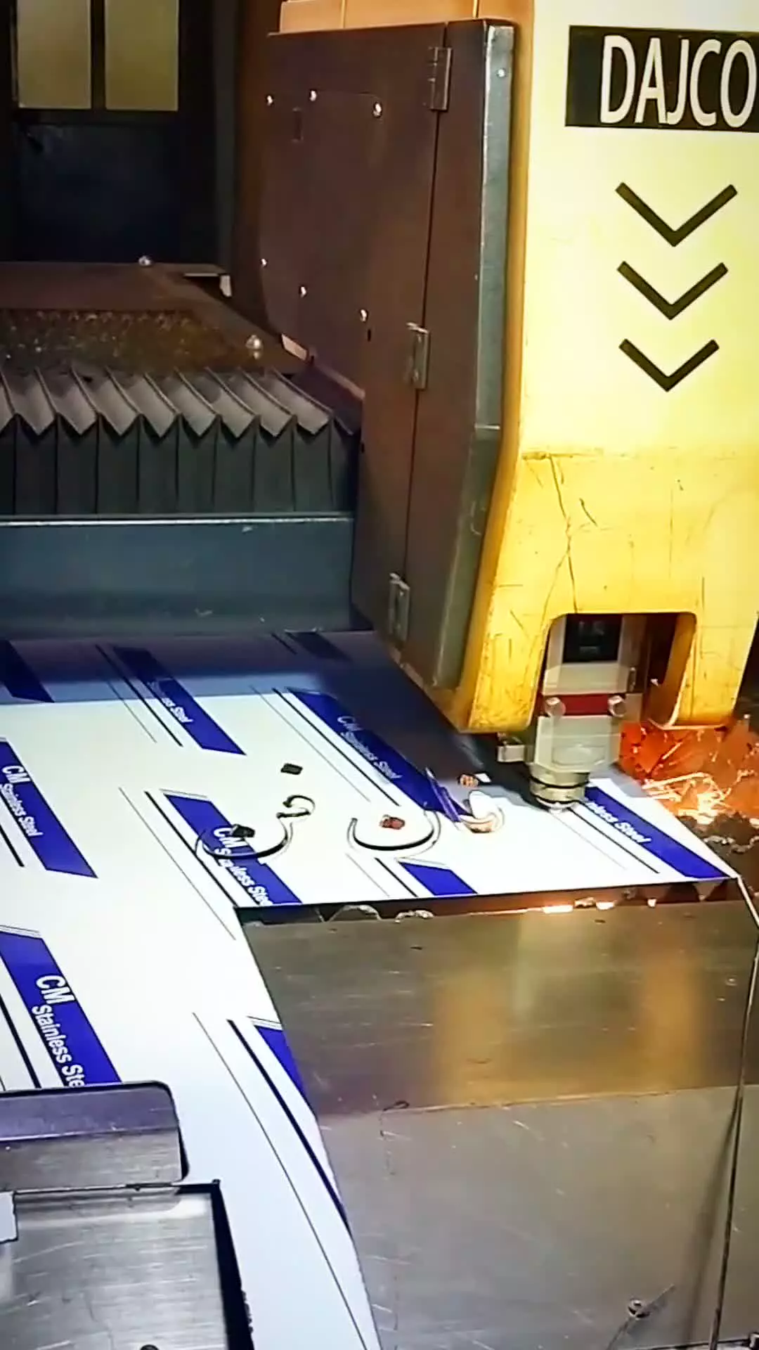 طراحی و راه اندازی انواع اگزاست فن در بندر انزلی