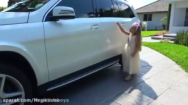 دیانا و روما | دیانا و روما | داستان های دیانا و روما | جعبه