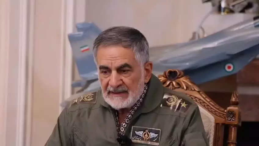 بازسازی درگیری هوایی اف ۱۴ ایرانی با ۴ میراژ عراقی