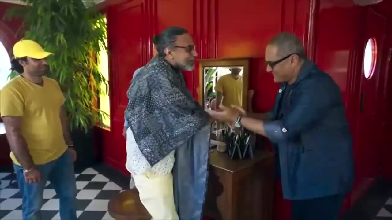 کارناوال رامبد - گربه افتو - سینا ساعی - روزبه حصاری