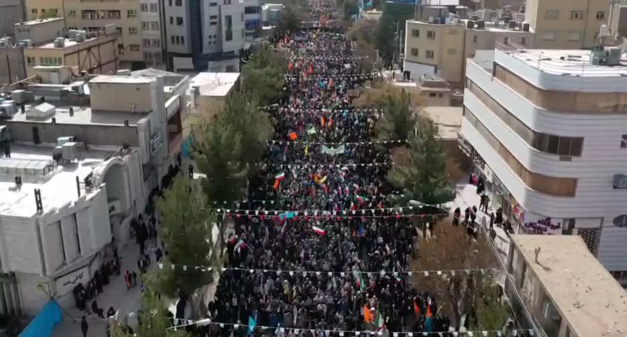 حضور چندصد هزار نفری مردم پایتخت مقاومت جهان اسلام