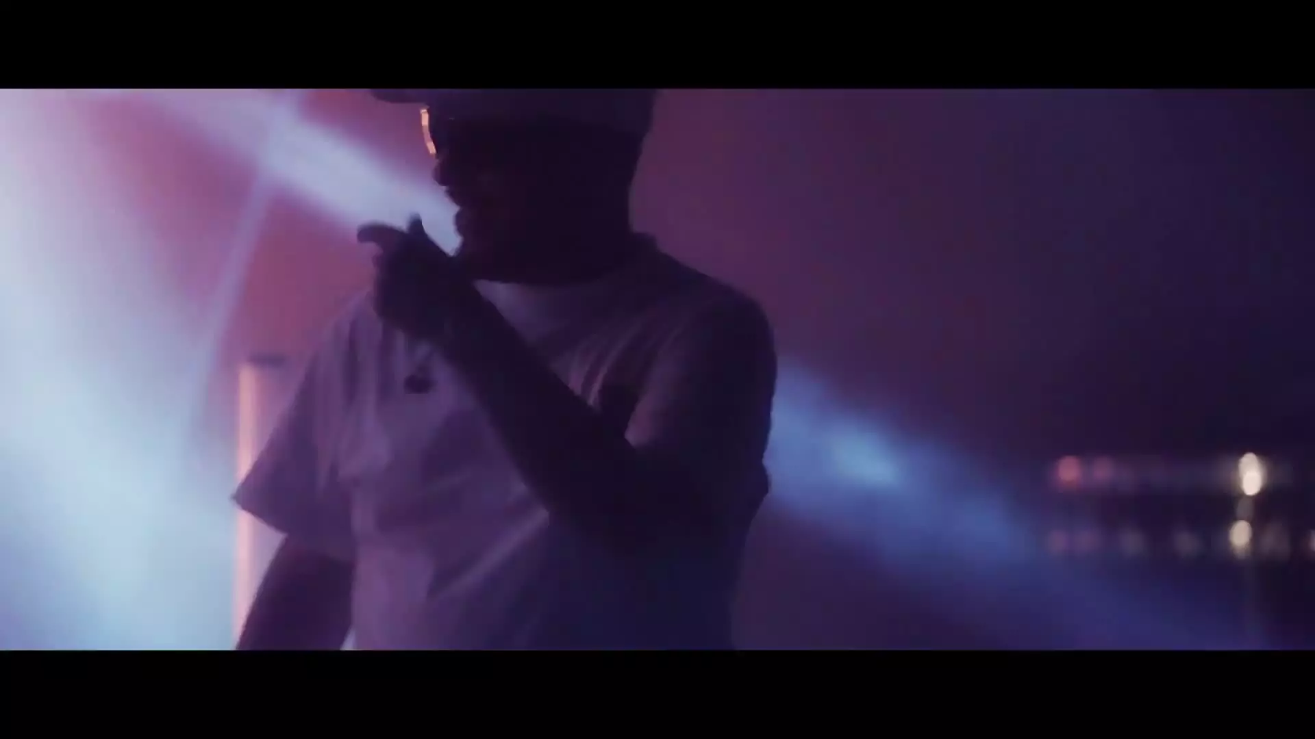 کنسرت آرون افشار و اجرای زنده آهنگ طبیب ماهر