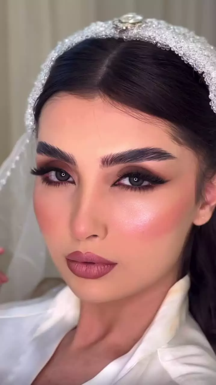 میکاپ عروس | سالن عروس دلسا