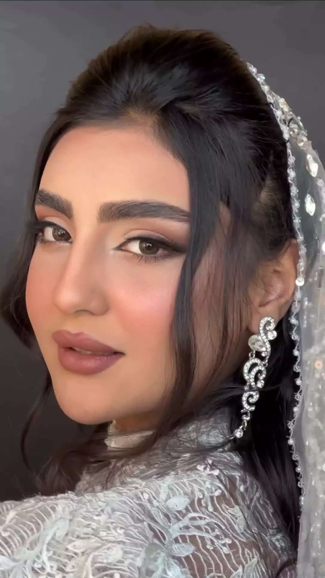 میکاپ تخصصی عروس | بهترین سالن زیبایی در اصفهان