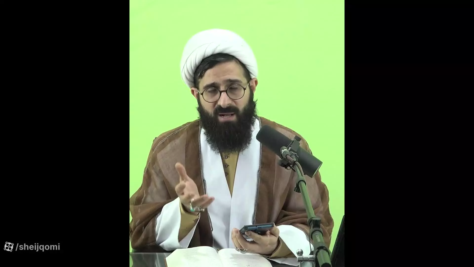 پاسخ به سوالات جوانان معتکف درباره مسائل سیاسی اخیر کشور