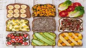 طرز تهیه نان تست نرم و خوشمزه برای صبحانه در ۳ شکل و طعم متفاوت