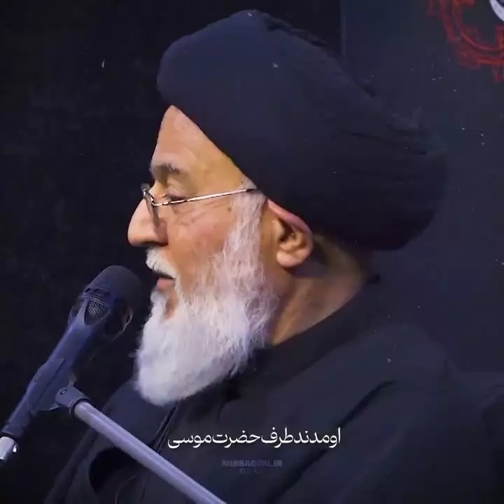 مؤمن، که به خدا توکل می‌کند و با ولیّ خدا راه می‌رود، از تهدید این و آن نمی‌ترسد.