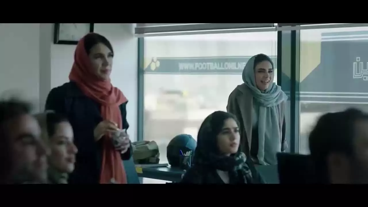 فیلم سینمایی چرا گریه نمیکنی